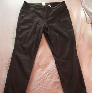 Time and Tru Black High Rise Ankle Jeggings